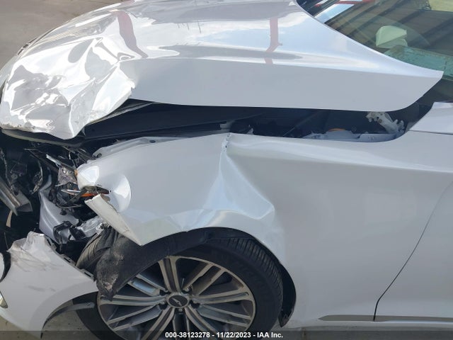 Genesis G80 3.8 2018 KMHGN4JE8JU253493 Image 12