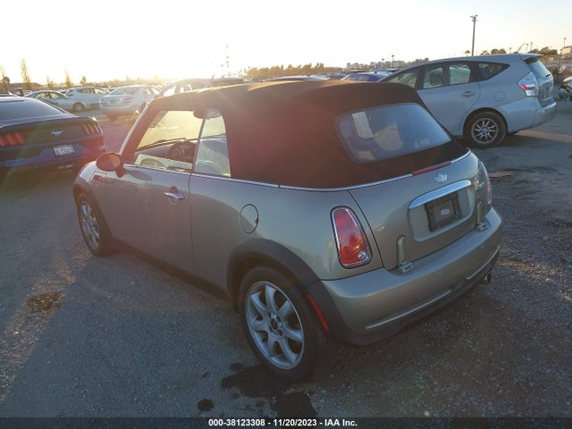 2007 MINI COOPER WMWRF33527TG16872 Photo 2