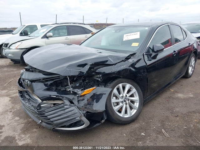 Toyota CAMRY LE 2023 4T1C11AK7PU749361 Image 2