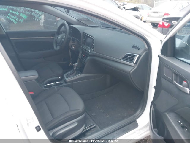2018 HYUNDAI ELANTRA SEL VIN: 5NPD84LF9JH248320