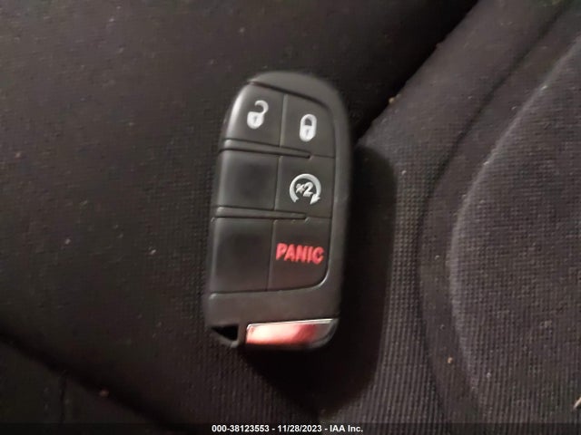 2020 JEEP RENEGADE LATITUDE 4X4 VIN: ZACNJBBB8LPL97742