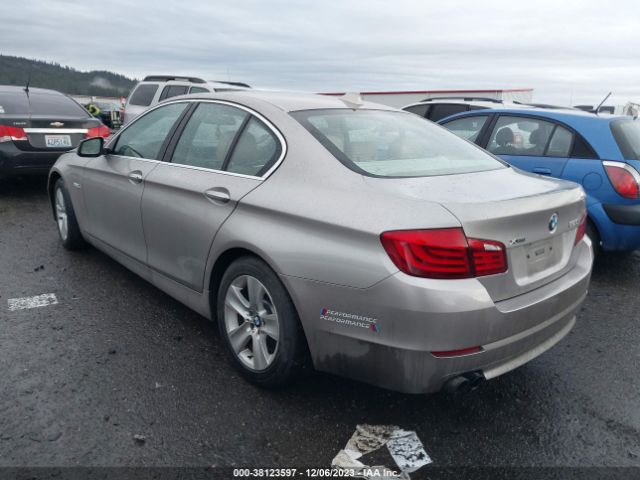 2013 BMW 5 SERIES WBAXH5C59DD110777 Photo 2