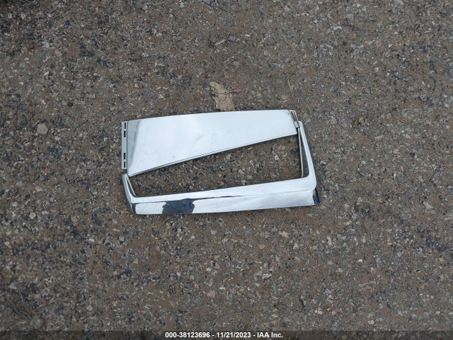 3GYFNAE33ES676084 Cadillac Srx Standard