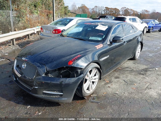 2011 JAGUAR XJ SAJWA2GB3BLV13109 Photo 1