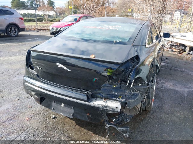 2011 JAGUAR XJ SAJWA2GB3BLV13109 Photo 5