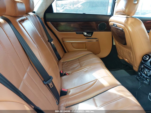 2011 JAGUAR XJ SAJWA2GB3BLV13109 Photo 7