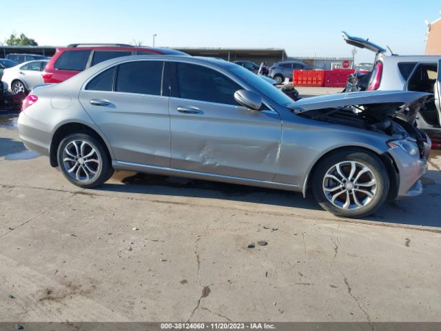55SWF4KB7GU120791 Mercedes-Benz C 300 Sport 4matic/luxury 4matic/4matic