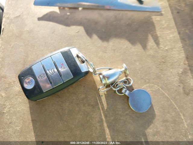 KNDPC3AC1F7741094 KIA Sportage Ex