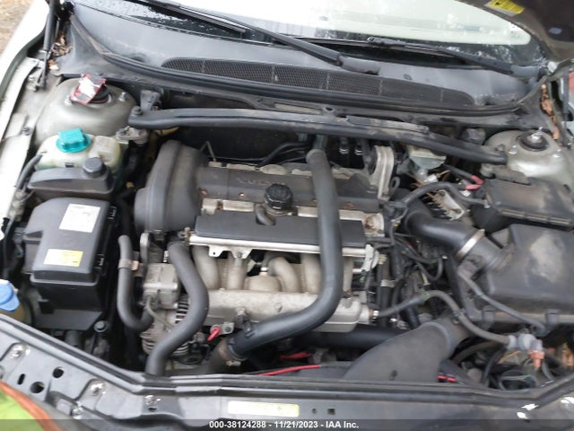 2006 VOLVO S80 2.5T VIN: YV1TS592161446826