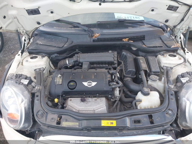 2013 MINI CLUBMAN WMWZF3C52DT490604 Photo 9
