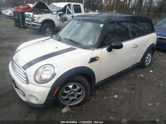 2013 MINI CLUBMAN WMWZF3C52DT490604 Photo 1