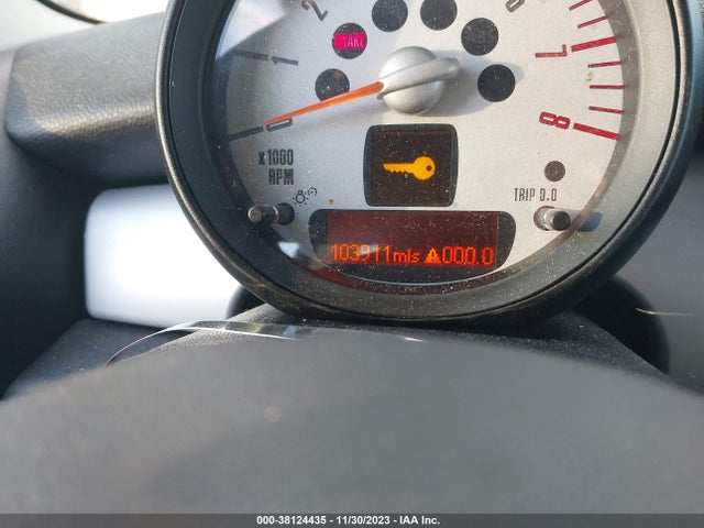 2013 MINI CLUBMAN WMWZF3C52DT490604 Photo 6