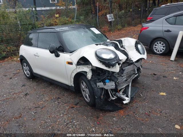 2017 MINI HARDTOP WMWXP5C3XH3C64852 Photo 0