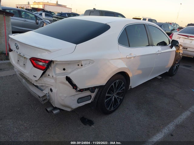 Toyota CAMRY SE 2018 4T1B11HK3JU559534 Image 4