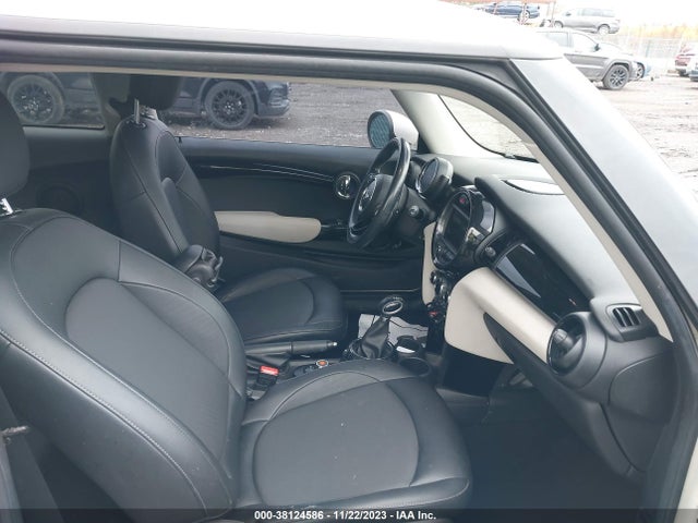 2016 MINI HARDTOP WMWXP5C50G3B77316 Photo 4