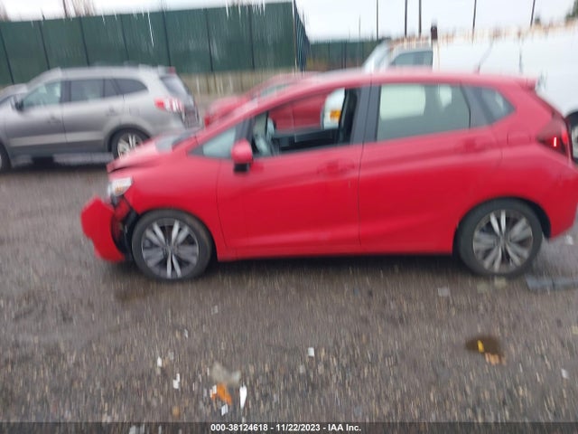 2016 HONDA FIT EX VIN: JHMGK5H72GS010825