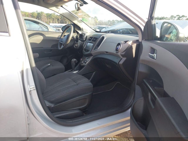 Chevrolet Sonic Lt Auto 2016 1G1JC5SH7G4159069 Image 5