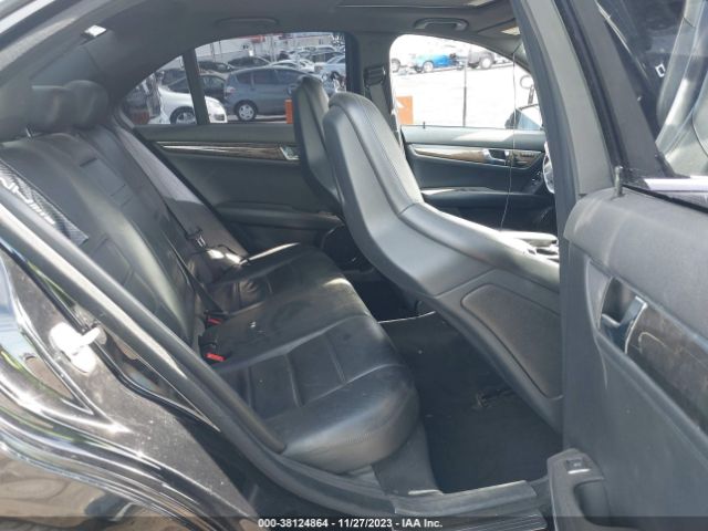 2010 MERCEDES-BENZ C 63 AMG WDDGF7HB9AF483729 Photo 7