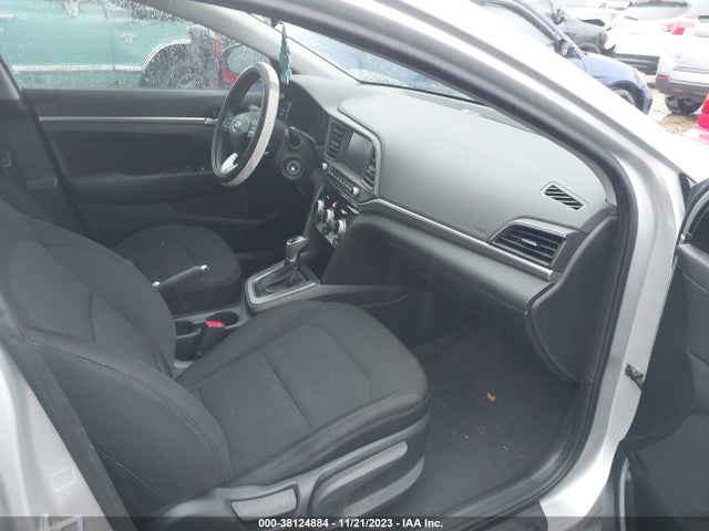 Hyundai ELANTRA SEL 2019 5NPD84LFXKH414569 Image 5