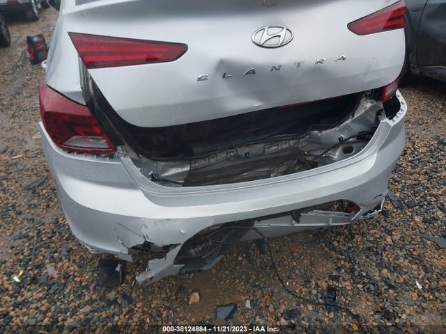 Hyundai ELANTRA SEL 2019 5NPD84LFXKH414569 Image 6