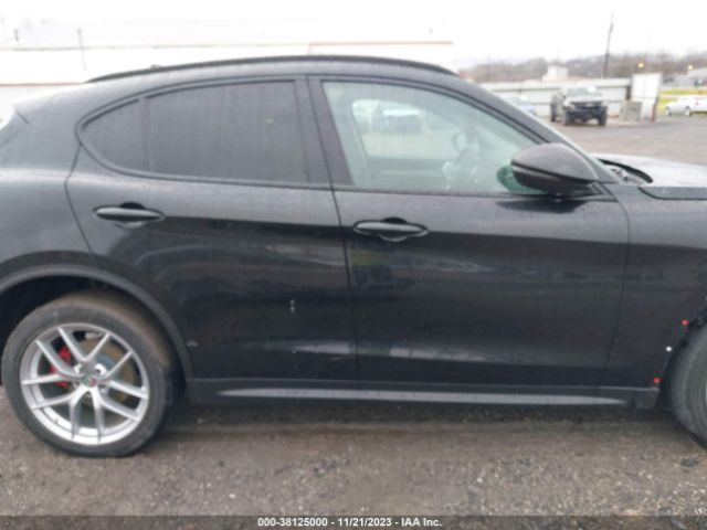 ZASFAKPN6J7B90486 Alfa Romeo Stelvio Sport Awd