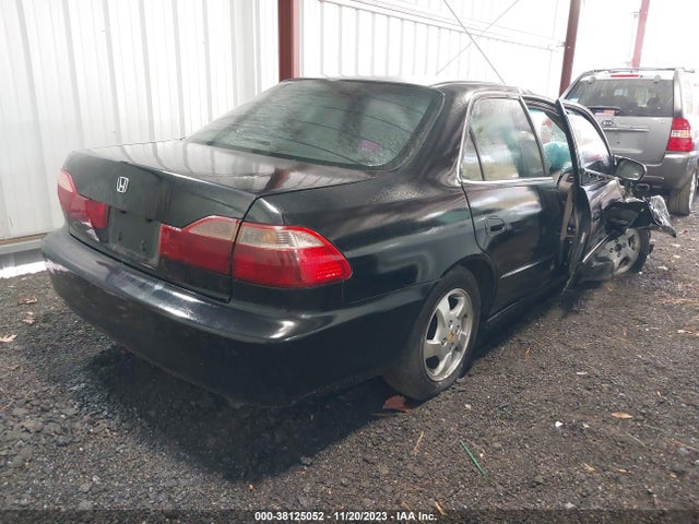 1998 HONDA ACCORD EX VIN: 1HGCG5655WA109051