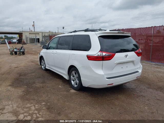 Toyota SIENNA LE 2020 5TDKZ3DC2LS071299 Image 3