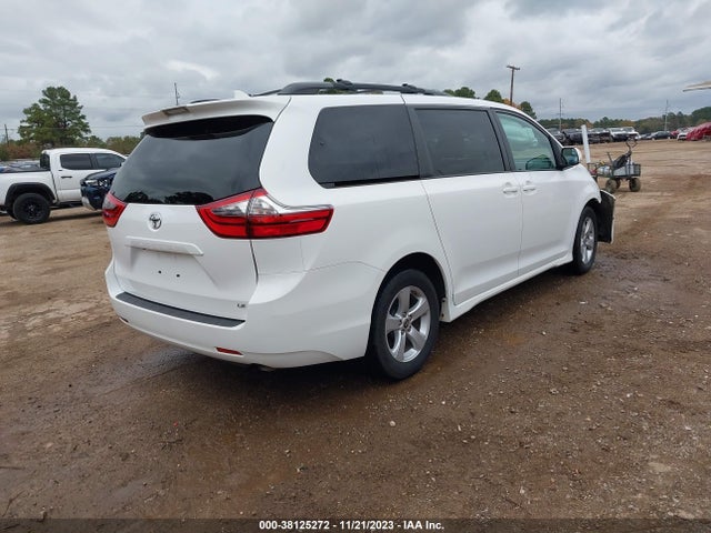 Toyota SIENNA LE 2020 5TDKZ3DC2LS071299 Image 4