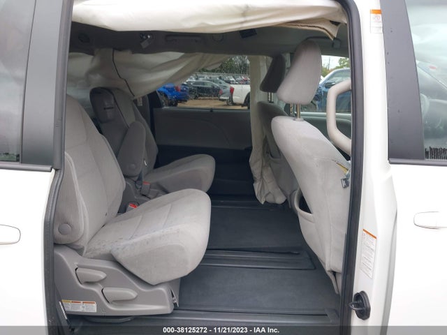 Toyota SIENNA LE 2020 5TDKZ3DC2LS071299 Image 8