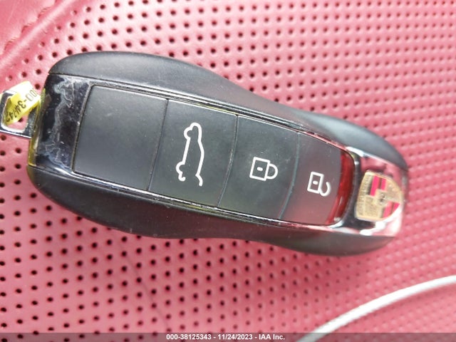 2020 PORSCHE MACAN WP1AA2A59LLB06925 Photo 10