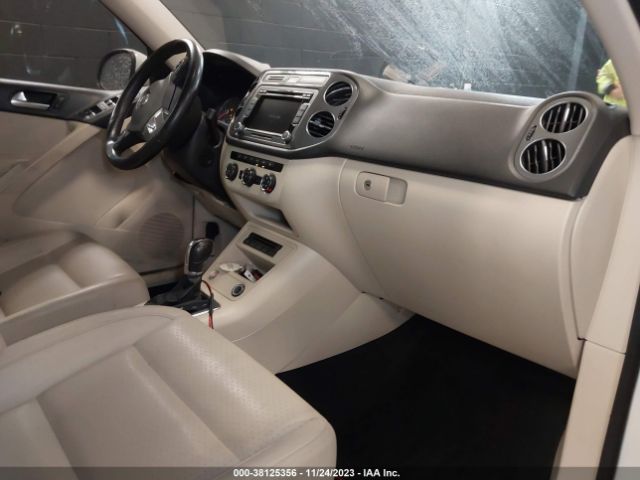 2014 VOLKSWAGEN TIGUAN WVGBV3AXXEW551057 Photo 4