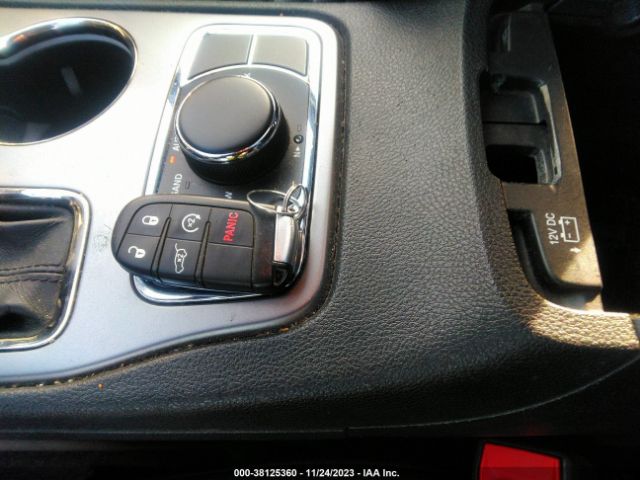 2019 JEEP GRAND CHEROKEE 1C4RJFBG2KC618827 Photo 10