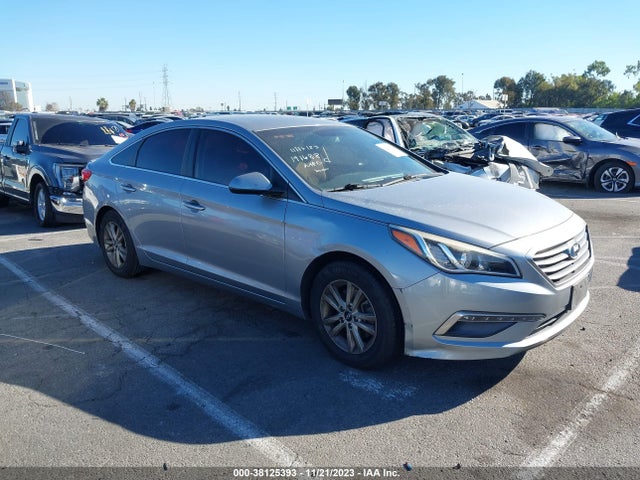 2015 HYUNDAI SONATA SE VIN: 5NPE24AF1FH230247