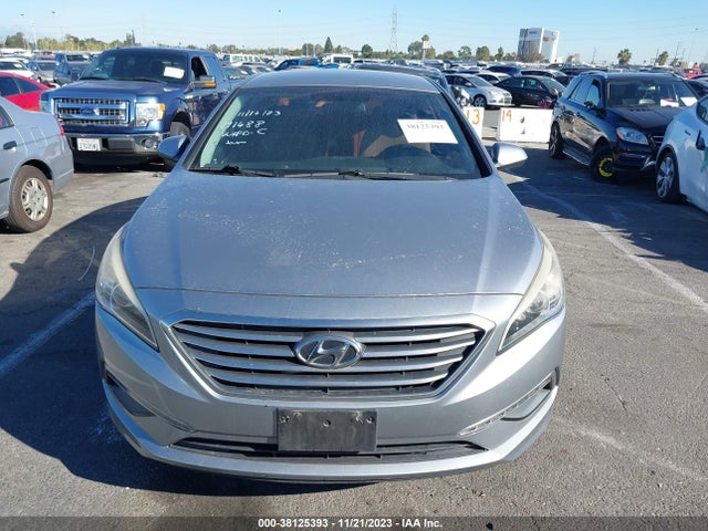 2015 HYUNDAI SONATA SE VIN: 5NPE24AF1FH230247