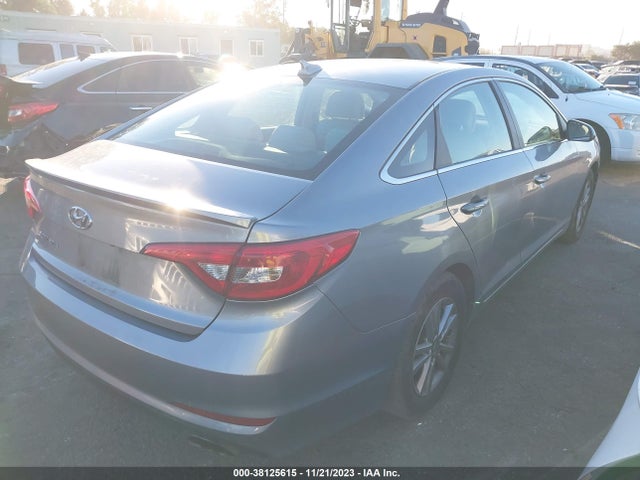 Hyundai Sonata 2017 5NPE24AF9HH541749 Image 4