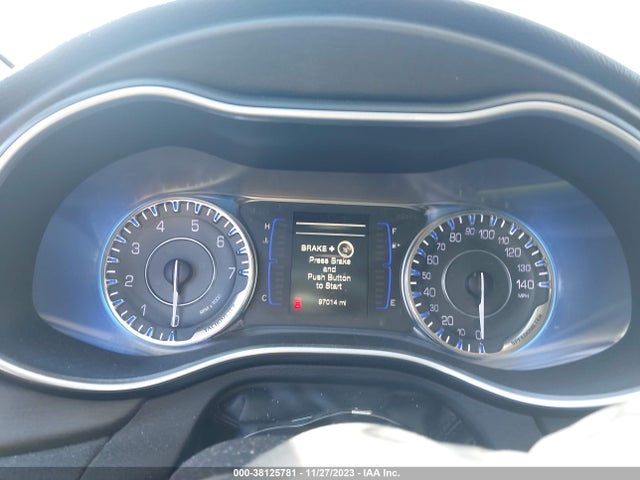 Chrysler 200 Limited Platinum 2016 1C3CCCAB9GN180344 Image 7