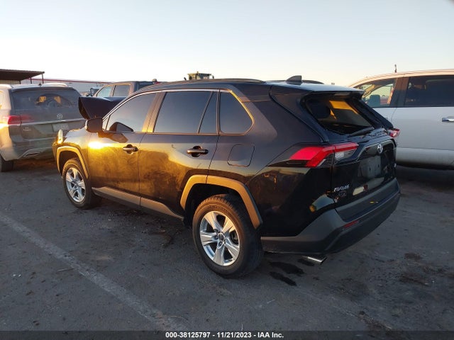 Toyota Rav4 Xle 2019 2T3W1RFV0KW015725 Image 3