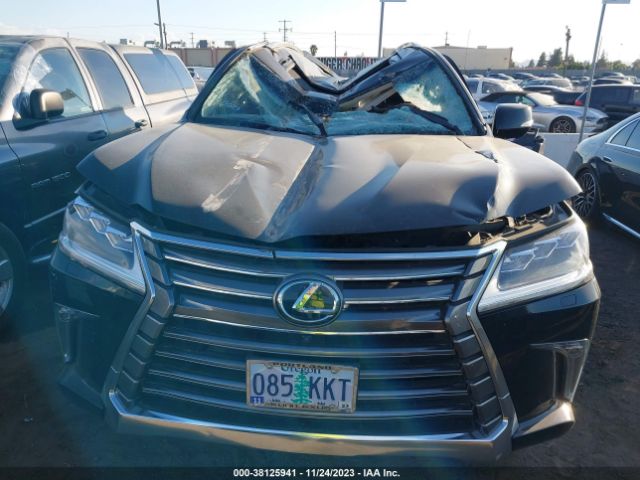 JTJHY7AX6H4224858 Lexus LX 570