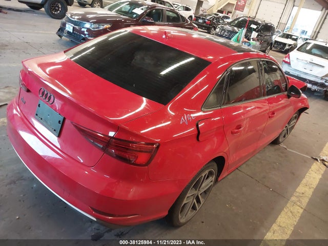 Audi A3 2.0t Tech Premium/2.0t Premium 2018 WAUAUGFF8J1043992 Image 4