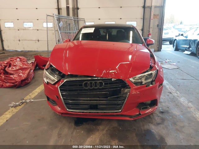 Audi A3 2.0t Tech Premium/2.0t Premium 2018 WAUAUGFF8J1043992 Image 6