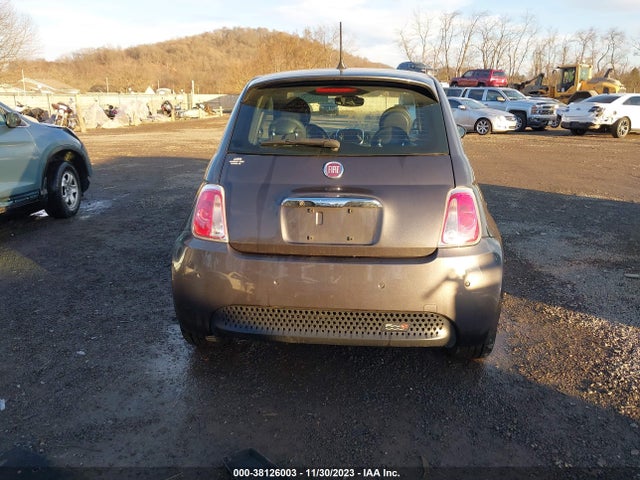 Fiat 500E BATTERY ELECTRIC 2018 3C3CFFGE8JT375434 Image 16