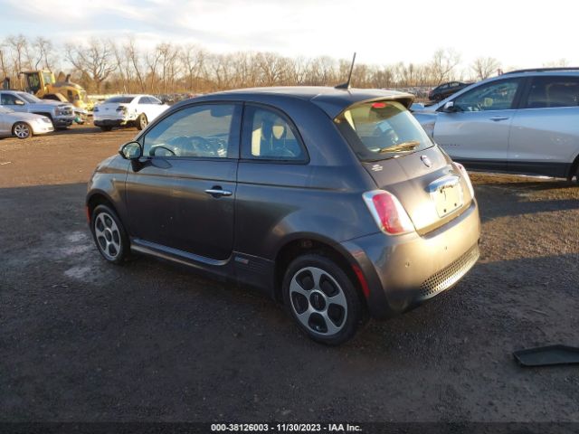 2018 FIAT 500E 3C3CFFGE8JT375434 Photo 2