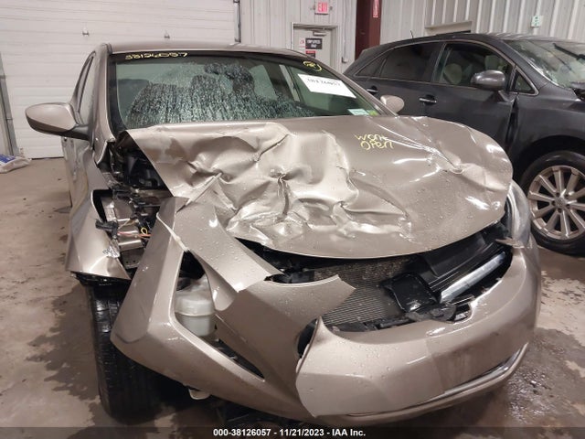 2014 HYUNDAI ELANTRA SE VIN: 5NPDH4AE3EH529335