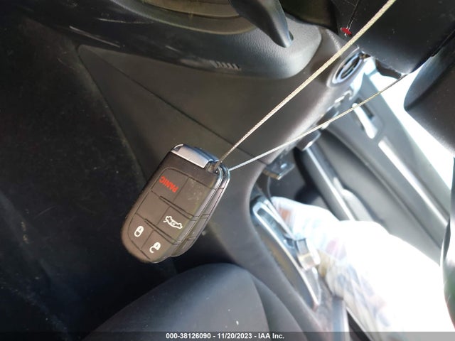 2019 CHRYSLER 300 TOURING VIN: 2C3CCAAG8KH727041