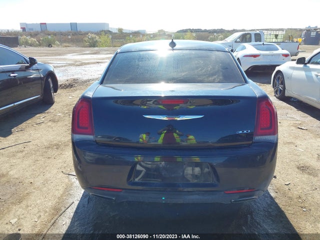 2019 CHRYSLER 300 TOURING VIN: 2C3CCAAG8KH727041