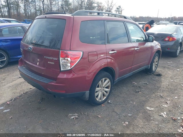 2012 SUBARU FORESTER 2.5X PREMIUM VIN: JF2SHADC8CH425341