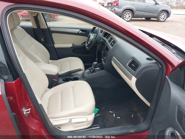 3VWDB7AJ9HM256221 Volkswagen Jetta 1.4t Se