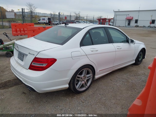 2013 MERCEDES-BENZ C 300 LUXURY 4MATIC VIN: WDDGF8AB6DR243363