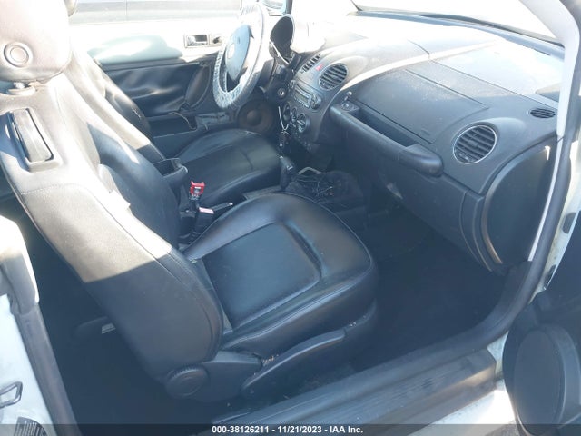 2006 VOLKSWAGEN NEW BEETLE 2.5 VIN: 3VWRF31Y06M310065
