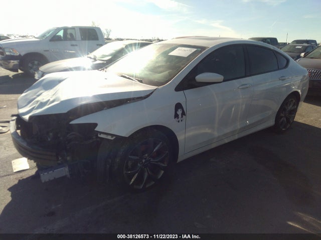 1C3CCCBG7FN664439 Chrysler 200 S